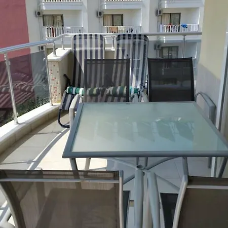 City Centre Toros Apartman *